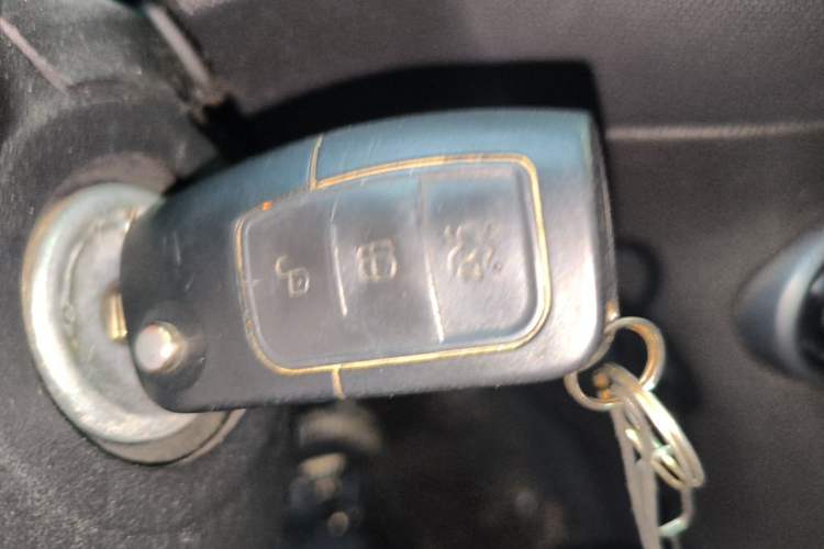 Used Ford Fiesta 2013 Hatchback 1.5L Automatic Fashion Edition Vehicle Key