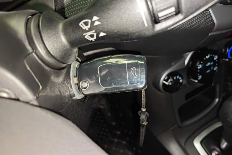 Used Ford Fiesta 2013 Hatchback 1.5L Automatic Fashion Edition Vehicle Key