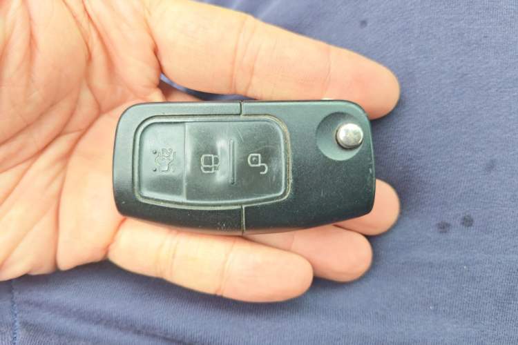 Used Ford Fiesta 2013 Hatchback 1.5L Automatic Fashion Edition Vehicle Key
