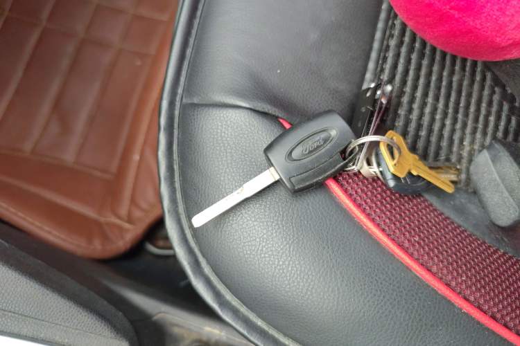 Used Ford Fiesta 2013 Hatchback 1.5L Automatic Fashion Edition Vehicle Key