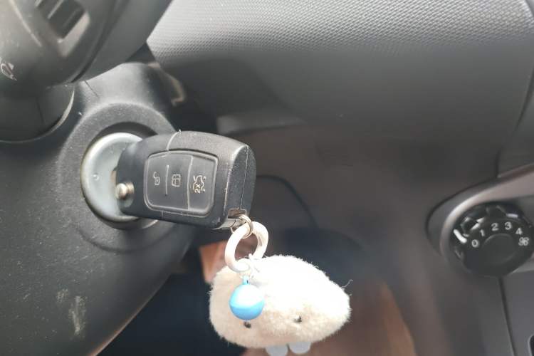 Used Ford Fiesta 2013 Hatchback 1.5L Automatic Fashion Edition Vehicle Key