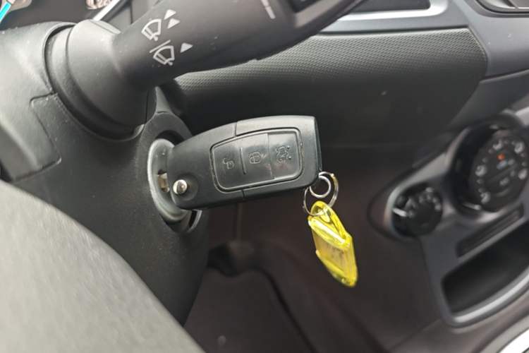 Used Ford Fiesta 2013 Hatchback 1.5L Automatic Fashion Edition Vehicle Key