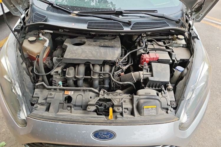Used Ford Fiesta 2013 Sedan 1.5L Manual Fashion Edition Engine Bay