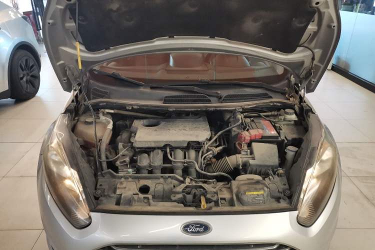Used Ford Fiesta 2013 Sedan 1.5L Manual Fashion Edition Engine Bay