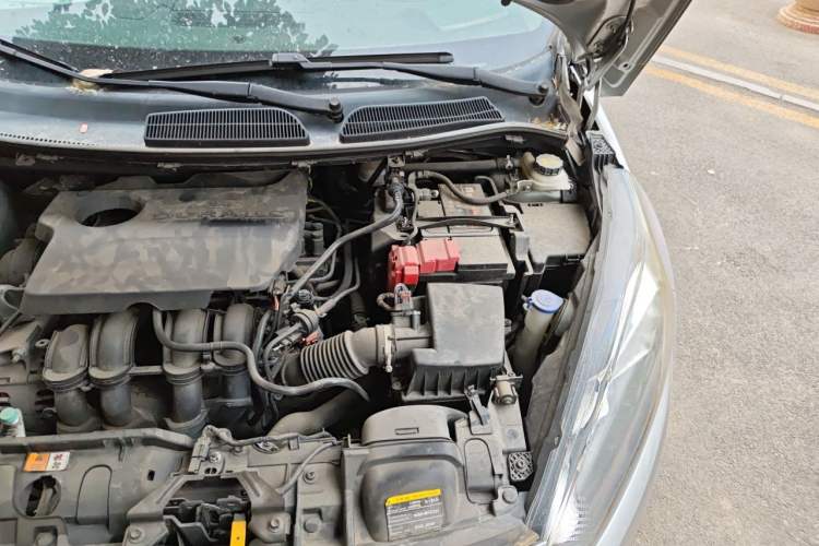 Used Ford Fiesta 2013 Sedan 1.5L Manual Fashion Edition Engine Bay Left