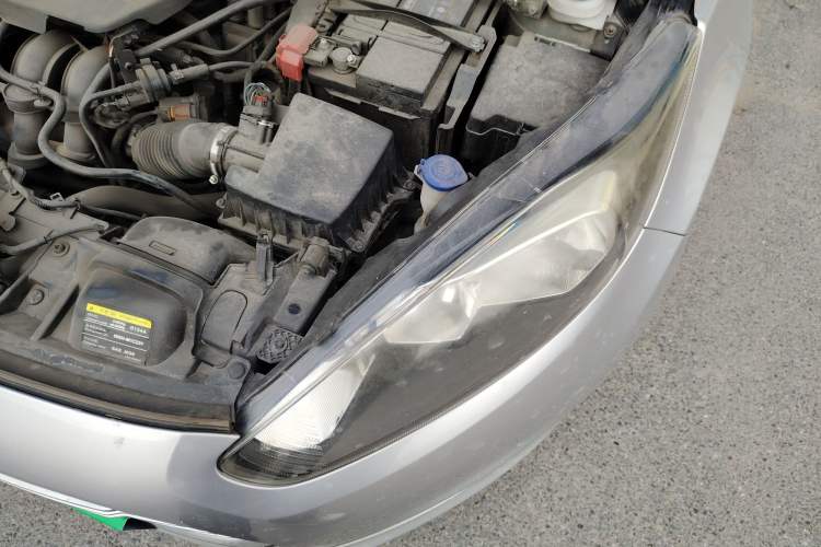 Used Ford Fiesta 2013 Hatchback 1.5L Manual Fashion Edition Engine Bay Left