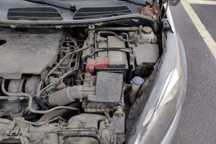 Used Ford Fiesta 2013 Sedan 1.5L Manual Fashion Edition Engine Bay Left