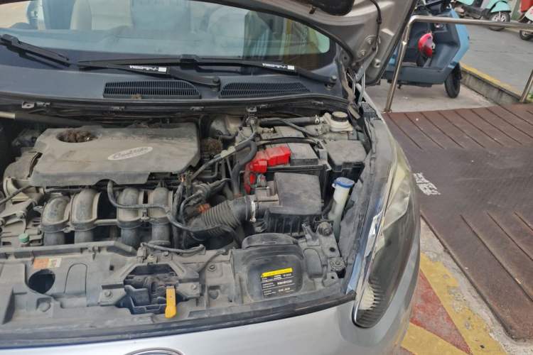 Used Ford Fiesta 2013 Sedan 1.5L Automatic Fashion Edition Engine Bay Left