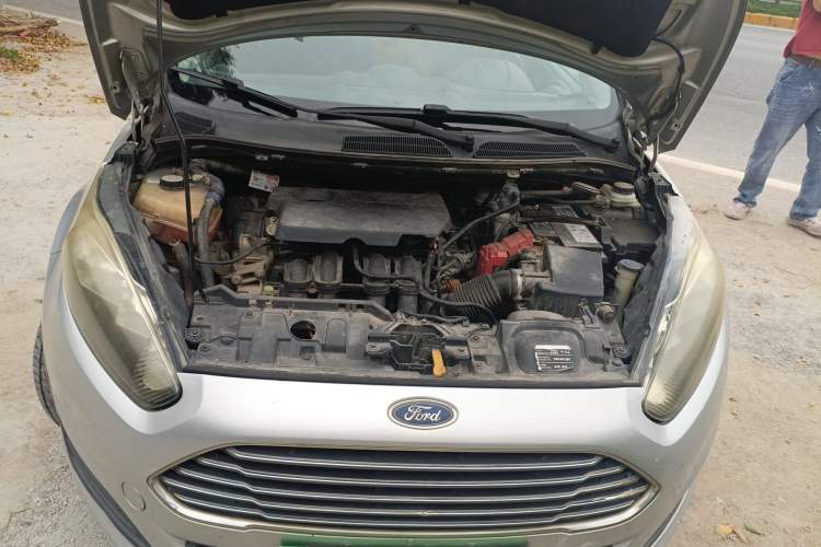 Used Ford Fiesta 2013 Sedan 1.5L Manual Fashion Edition Engine Bay