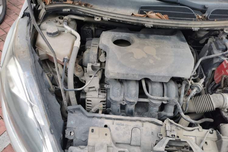 Used Ford Fiesta 2013 Sedan 1.5L Manual Fashion Edition Engine Bay Right