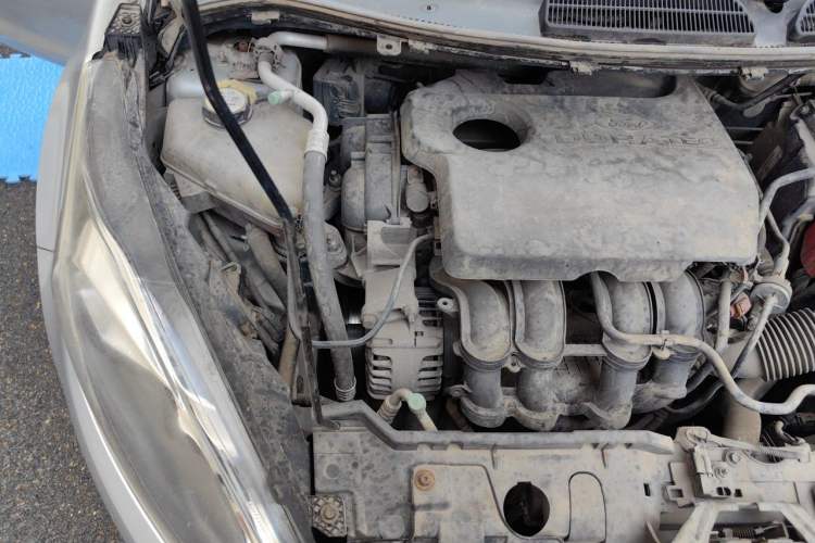 Used Ford Fiesta 2013 Sedan 1.5L Manual Fashion Edition Engine Bay Right