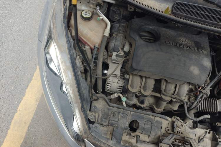 Used Ford Fiesta 2013 Sedan 1.5L Manual Fashion Edition Engine Bay Right