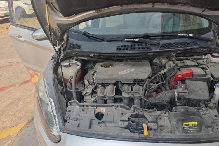 Used Ford Fiesta 2013 Sedan 1.5L Automatic Fashion Edition Engine Bay Right