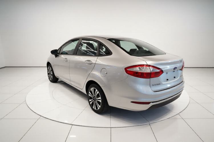 Used Ford Fiesta 2013 Sedan 1.5L Manual Fashion Edition Exterior 2