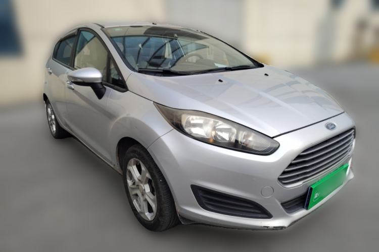 Used Ford Fiesta 2013 Hatchback 1.5L Manual Fashion Edition Front Right 45 Deg