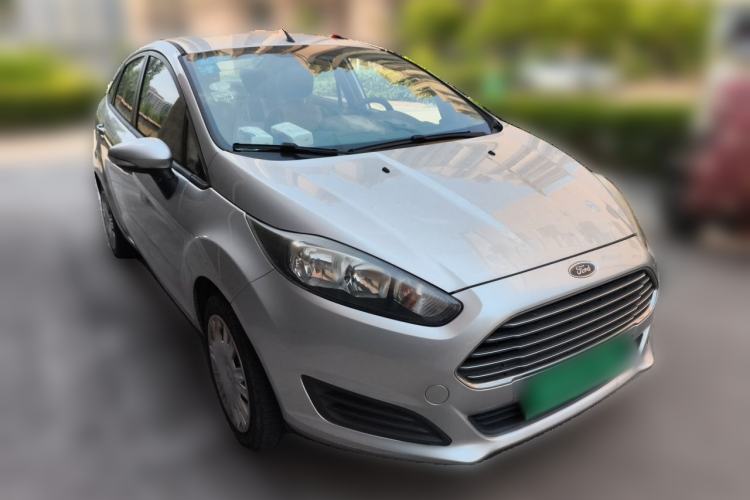 Used Ford Fiesta 2013 Sedan 1.5L Manual Fashion Edition Front Right 45 Deg