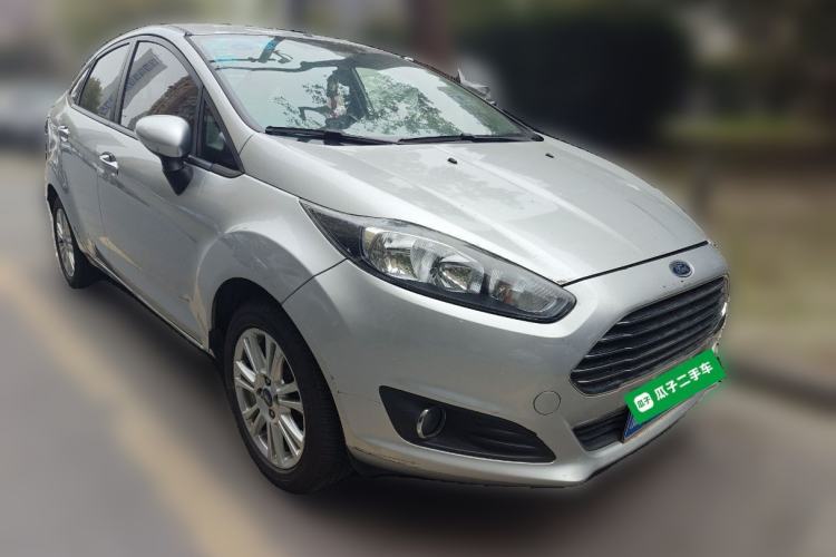 Used Ford Fiesta 2013 Sedan 1.5L Manual Fashion Edition Front Right 45 Deg