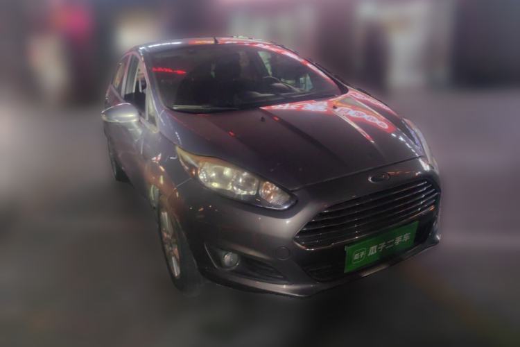 Used Ford Fiesta 2013 Hatchback 1.5L Automatic Fashion Edition Front Right 45 Deg