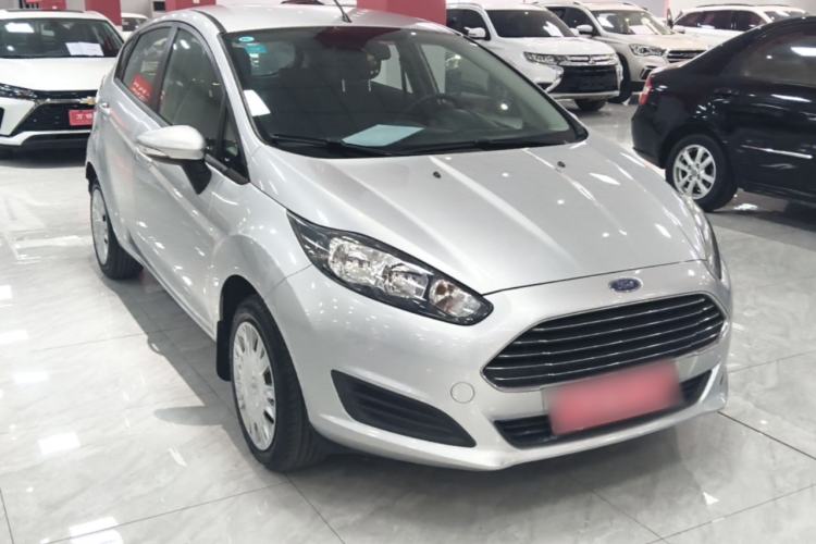 Used Ford Fiesta 2013 Hatchback 1.5L Manual Fashion Edition Front Right 45 Deg