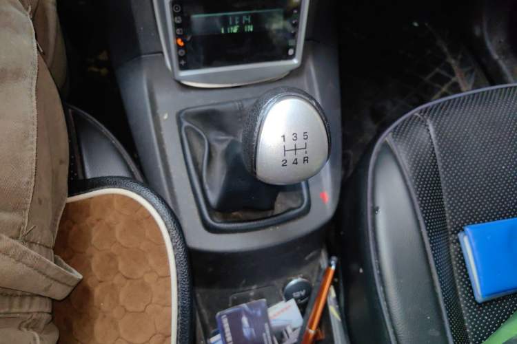 Used Ford Fiesta 2013 Sedan 1.5L Manual Fashion Edition Gear Lever