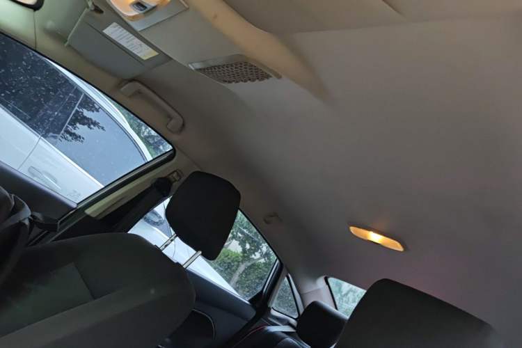Used Ford Fiesta 2013 Sedan 1.5L Manual Fashion Edition Headliner