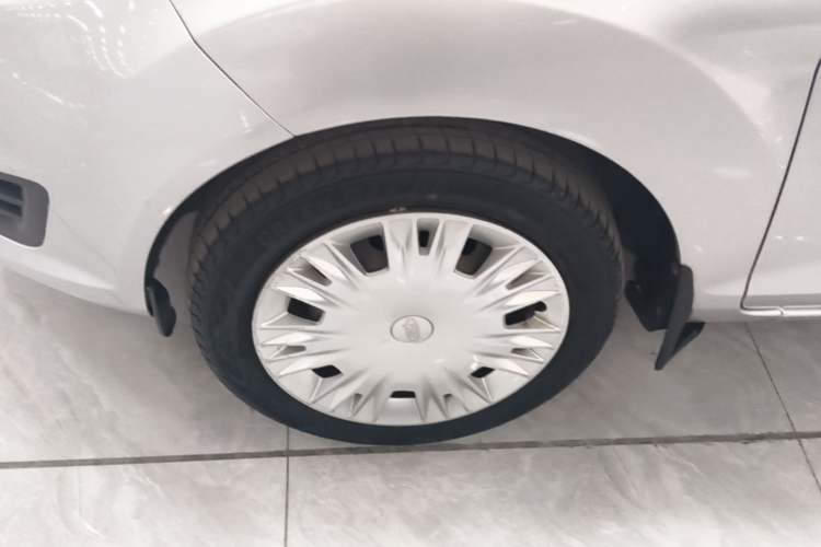 Used Ford Fiesta 2013 Hatchback 1.5L Manual Fashion Edition Left Front Wheel Hub