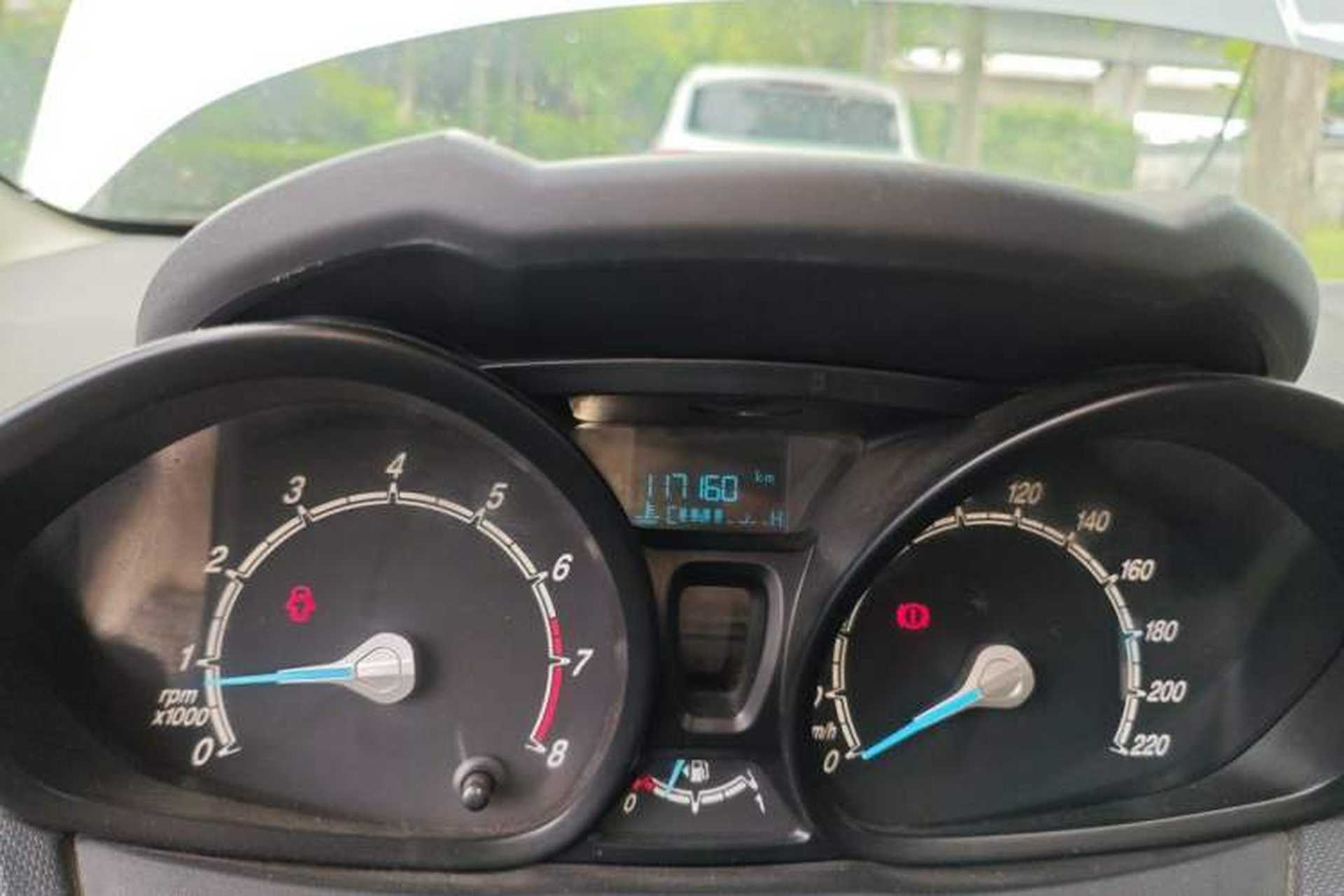 Used Ford Fiesta 2013 Sedan 1.5L Manual Fashion Edition Odometer Close Up