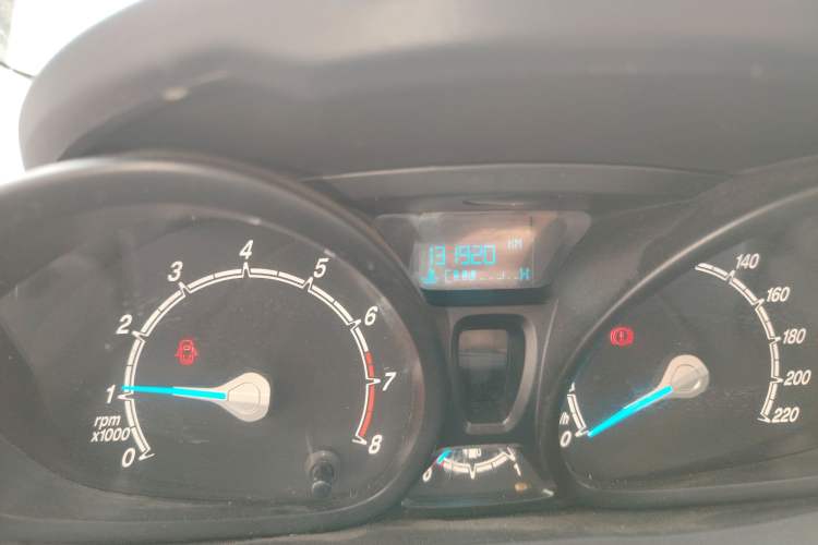 Used Ford Fiesta 2013 Hatchback 1.5L Manual Fashion Edition Odometer Close Up