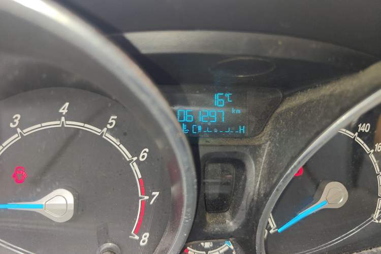 Used Ford Fiesta 2013 Sedan 1.5L Manual Fashion Edition Odometer Close Up