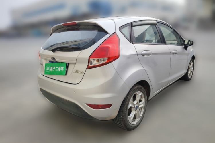 Used Ford Fiesta 2013 Hatchback 1.5L Manual Fashion Edition Rear Right 45 Deg