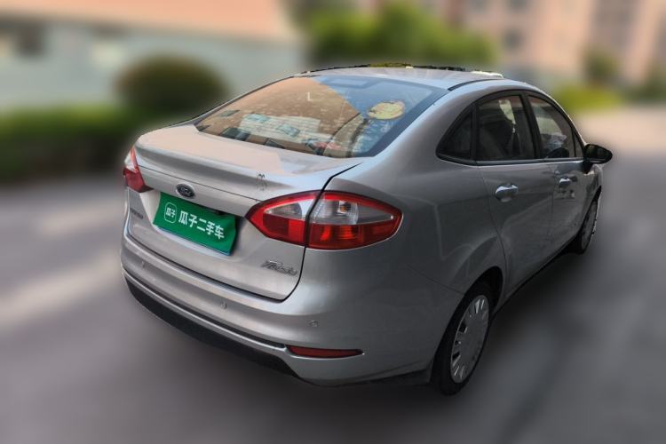 Used Ford Fiesta 2013 Sedan 1.5L Manual Fashion Edition Rear Right 45 Deg