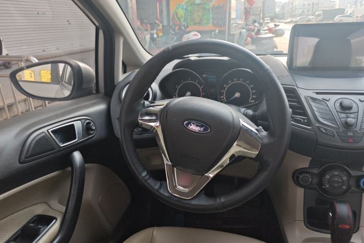 Used Ford Fiesta 2013 Sedan 1.5L Automatic Fashion Edition Steering Wheel