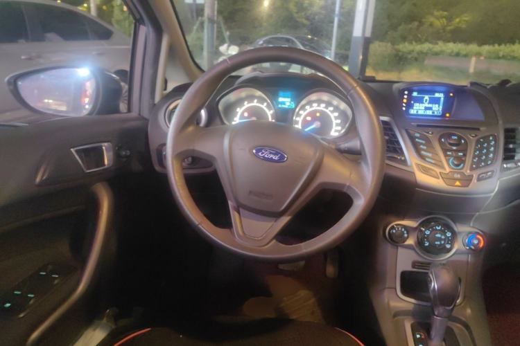 Used Ford Fiesta 2013 Hatchback 1.5L Automatic Fashion Edition Steering Wheel