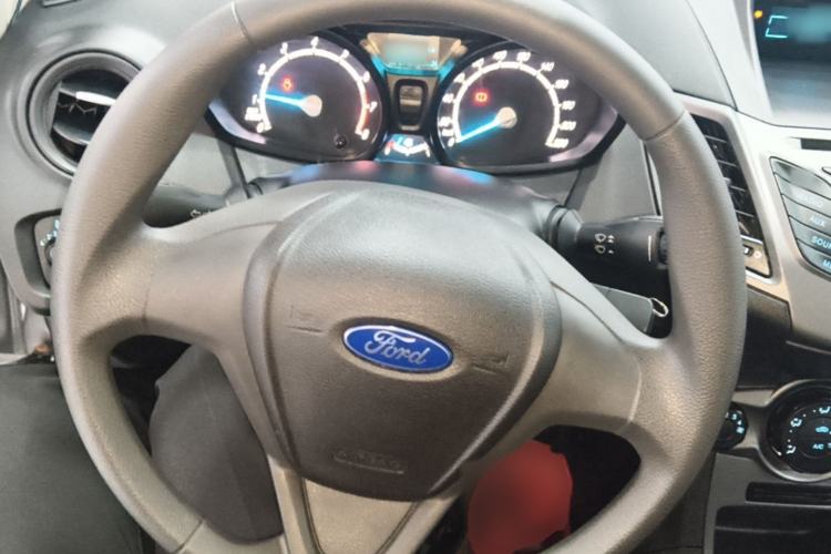 Used Ford Fiesta 2013 Hatchback 1.5L Manual Fashion Edition Steering Wheel