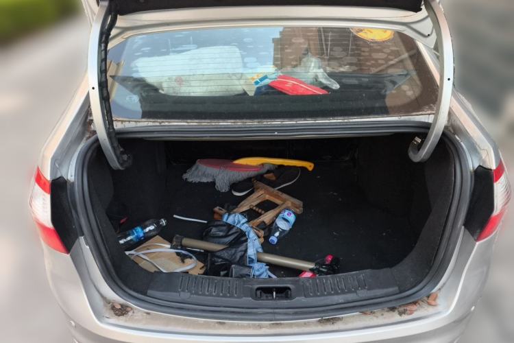Used Ford Fiesta 2013 Sedan 1.5L Manual Fashion Edition Trunk