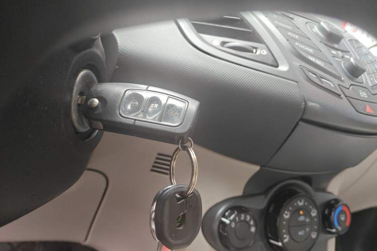 Used Ford Fiesta 2013 Sedan 1.5L Automatic Fashion Edition Vehicle Key