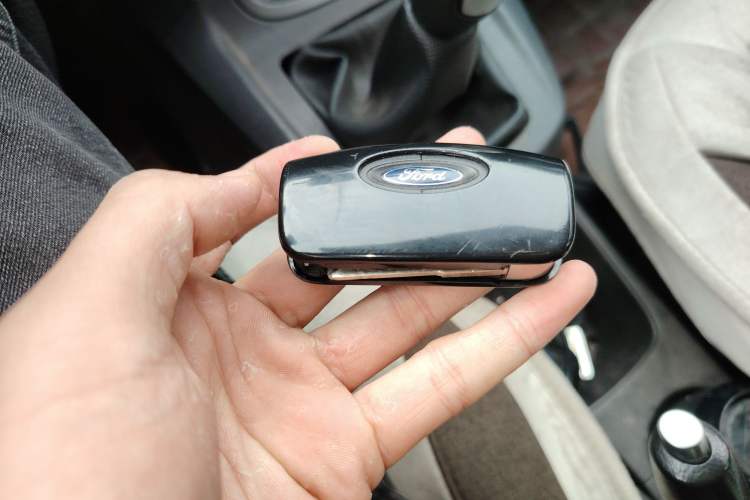 Used Ford Fiesta 2013 Hatchback 1.5L Manual Fashion Edition Vehicle Key