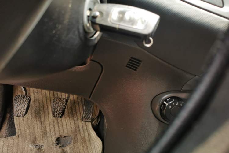 Used Ford Fiesta 2013 Sedan 1.5L Manual Fashion Edition Vehicle Key