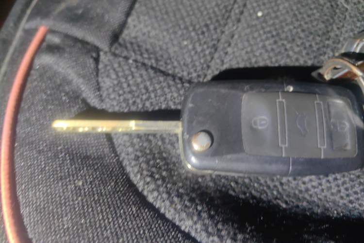 Used Ford Fiesta 2013 Hatchback 1.5L Automatic Fashion Edition Vehicle Key