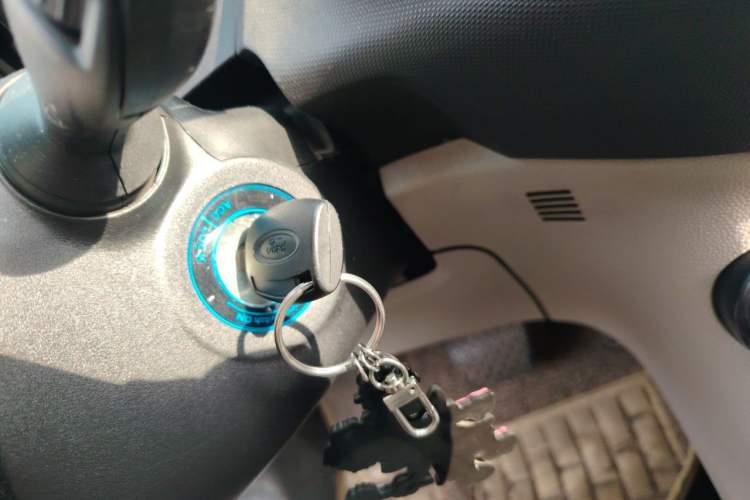 Used Ford Fiesta 2013 Sedan 1.5L Automatic Fashion Edition Vehicle Key