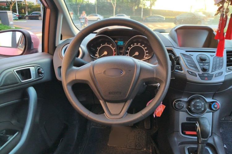 Used Ford Fiesta 2013 Hatchback 1.5L Automatic Fashion Edition Steering Wheel