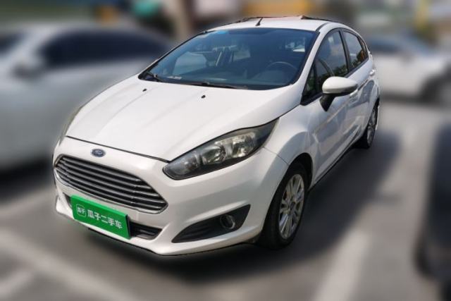 Gebrauchter Ford Fiesta 2013 Hatchback 1.5L Automatic Fashion Edition