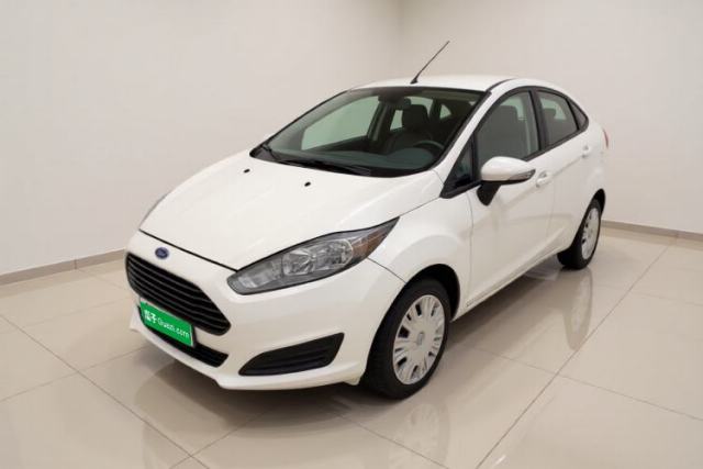 Używany Ford Fiesta 2013 Sedan 1.5L Manual Fashion Edition