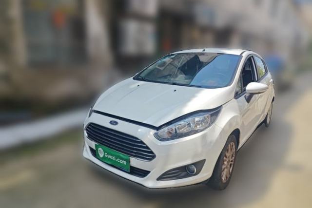 Używany Ford Fiesta 2013 Hatchback 1.5L Automatic Fashion Edition