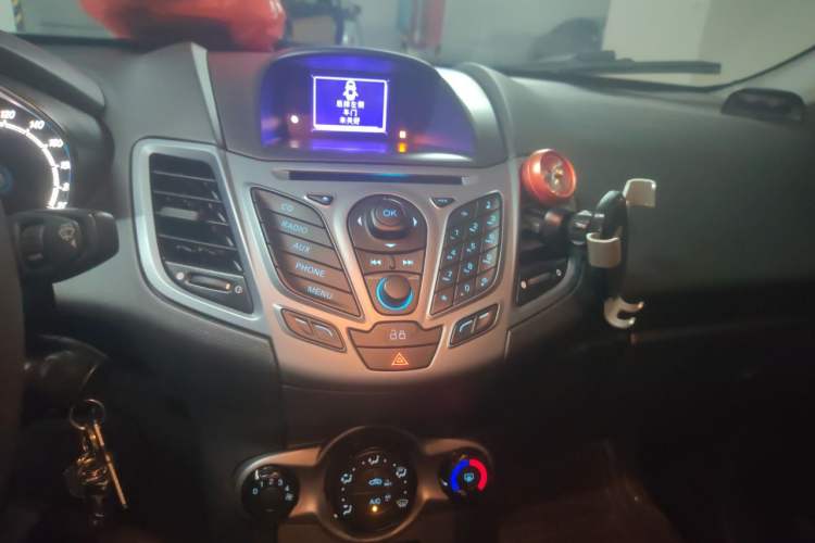 Used Ford Fiesta 2013 Hatchback 1.5L Automatic Fashion Edition Audio And AC Panel