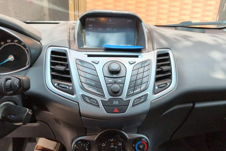 Used Ford Fiesta 2013 Hatchback 1.5L Automatic Fashion Edition Audio And AC Panel