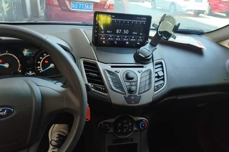 Used Ford Fiesta 2013 Hatchback 1.5L Manual Fashion Edition Audio And AC Panel