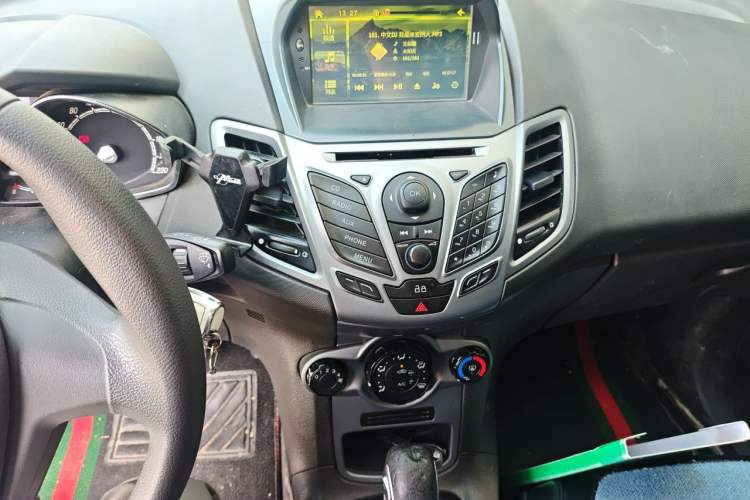 Used Ford Fiesta 2013 Hatchback 1.5L Automatic Fashion Edition Audio And AC Panel