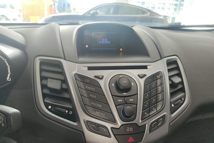 Used Ford Fiesta 2013 Hatchback 1.5L Automatic Fashion Edition Audio And AC Panel