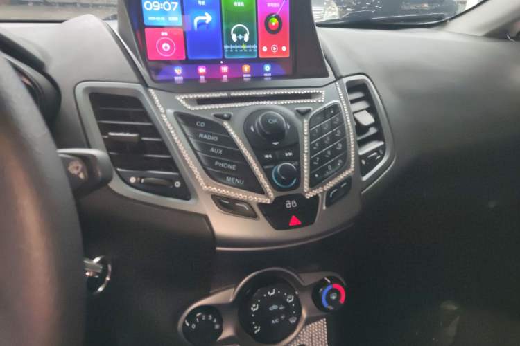 Used Ford Fiesta 2013 Hatchback 1.5L Automatic Fashion Edition Audio And AC Panel